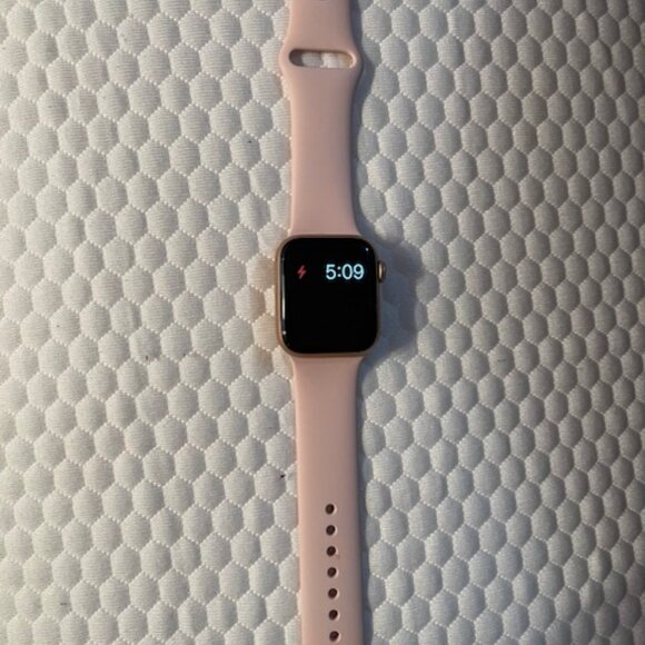 Apple Watch with Pink Band main image 4